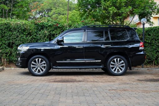 Toyota Landcruiser Blue cross