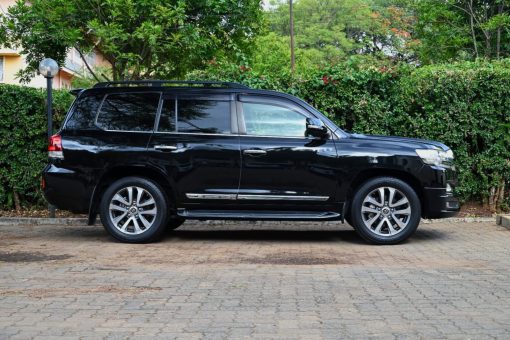 Toyota Landcruiser Blue cross